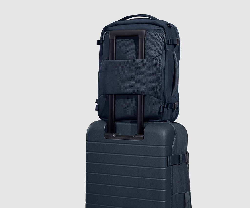 Active Convertible Backpack 25L in Navy Blue – My Store