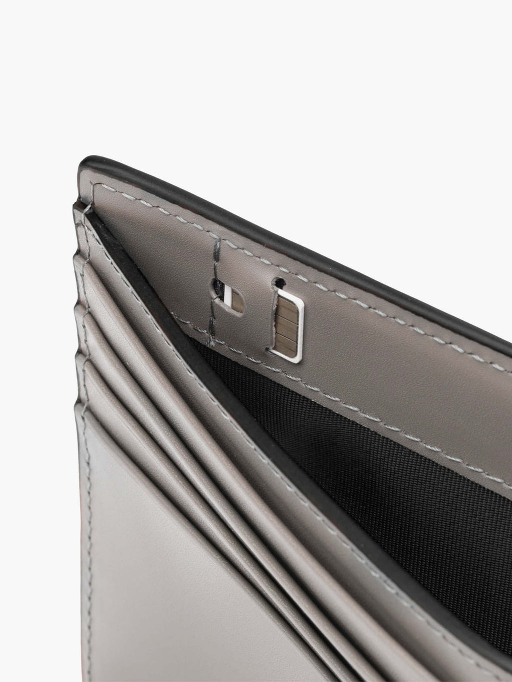 Delicate leather wallet